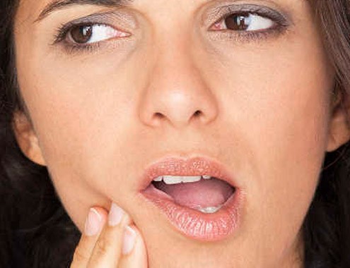 impianto-dentale-dolore-dopo-intervento